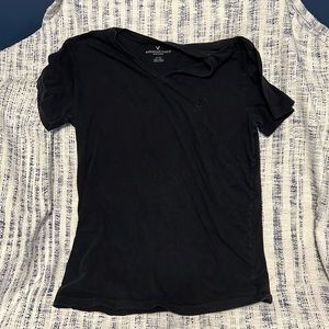 American Eagle men’s v neck